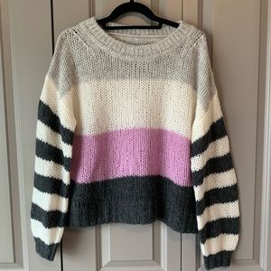 NWOT Gap cozy yarn color black, mixed-stripe sweater. Size medium.
